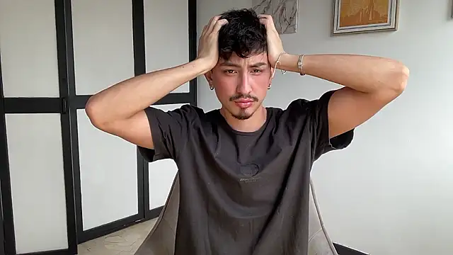 sweettaaron01 online show from February 24, 6:28 pm