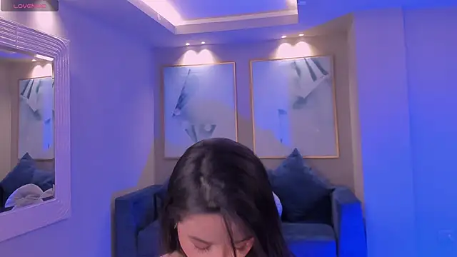 Snapshot of IsabellaMoreau chatting on September 16, 7:59 pm IsabellaMoreau online show from September 16, 7:59 pm