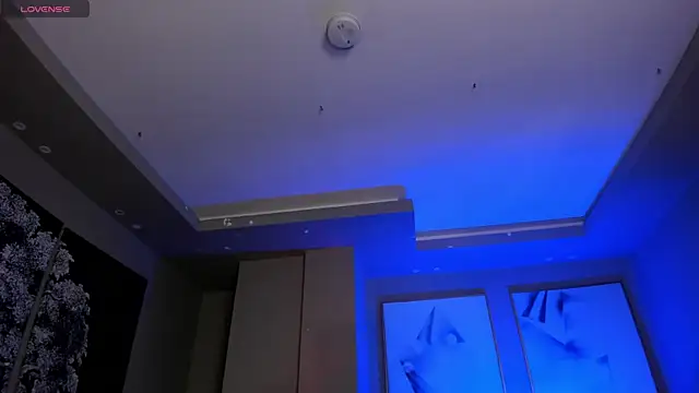 Snapshot of IsabellaMoreau chatting on November 17, 7:41 pm IsabellaMoreau online show from November 17, 7:41 pm