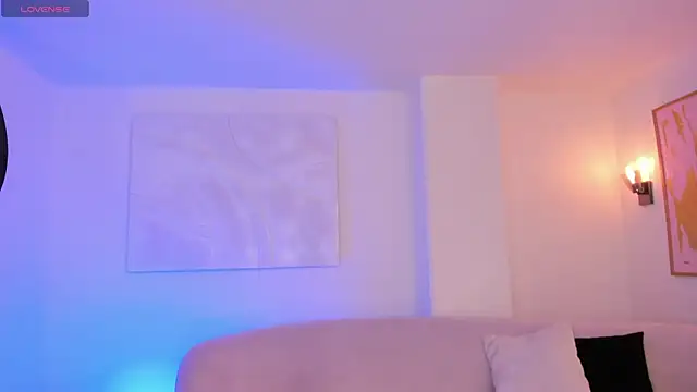 Snapshot of IsabellaMoreau chatting on November 26, 7:37 pm IsabellaMoreau online show from November 26, 7:37 pm