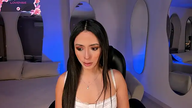 IsabellaMoreau online show from August 2, 6:06 pm