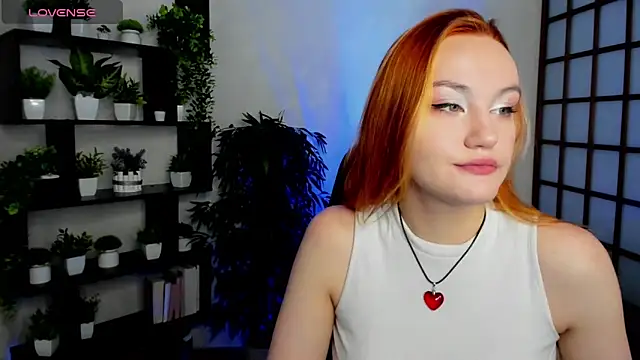 Snapshot of Ida_FaneStain chatting on October 5, 2:32 am Ida FaneStain online show from October 5, 2:32 am