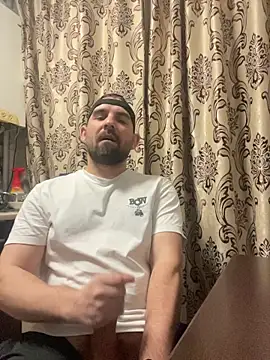 Snapshot of Shots_of_sperm chatting on November 28, 2:14 am Shots of sperm online show from November 28, 2:14 am