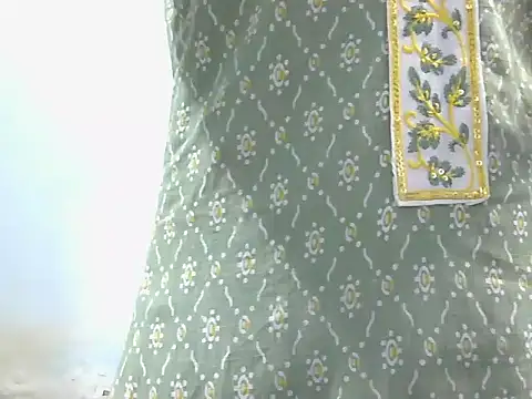 Snapshot of Aarti_misty71 chatting on December 14, 5:35 am Aarti misty71 online show from December 14, 5:35 am