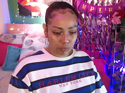 Snapshot of katherinnyazz chatting on November 13, 12:15 pm katherinnyazz online show from November 13, 12:15 pm