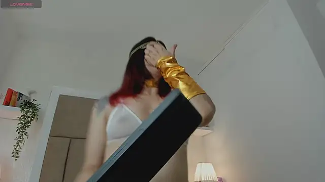 Snapshot of Alisson_Owen chatting on November 4, 4:00 am Alisson Owen online show from November 4, 4:00 am