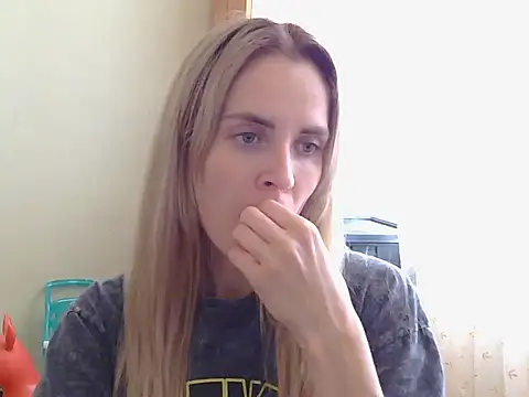 Snapshot of JayeTyler chatting on November 21, 10:47 am JayeTyler online show from November 21, 10:47 am