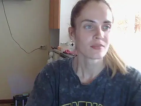 Snapshot of JayeTyler chatting on November 24, 7:52 am JayeTyler online show from November 24, 7:52 am