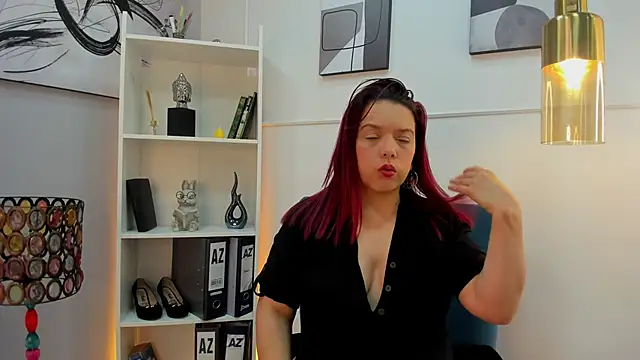 VeronicaBlake online show from June 9, 1:01 pm