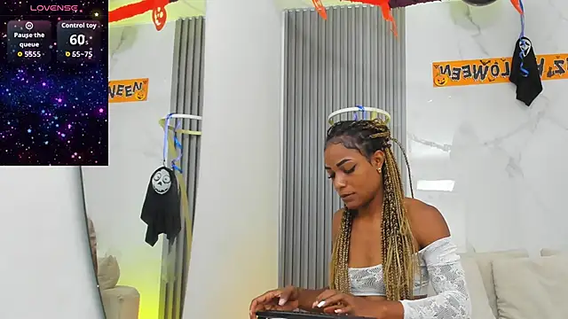 kiaratentation online show from November 5, 7:47 pm