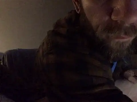 Snapshot of BlueCollarTattoos chatting on April 6, 10:05 am BlueCollarTattoos online show from April 6, 10:05 am