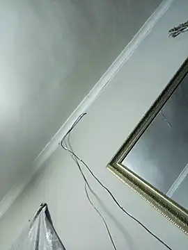 Snapshot of ShySexyBaddiexx chatting on October 24, 8:27 pm ShySexyBaddiexx online show from October 24, 8:27 pm