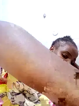 Snapshot of ShySexyBaddiexx chatting on October 26, 1:55 am ShySexyBaddiexx online show from October 26, 1:55 am