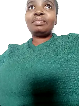 Snapshot of ShySexyBaddiexx chatting on November 2, 6:05 am ShySexyBaddiexx online show from November 2, 6:05 am