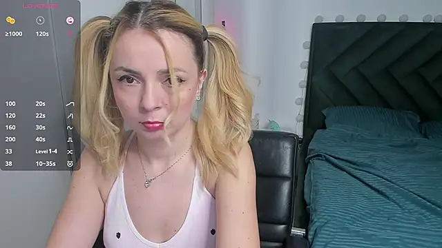 LovelyAria  online show from September 22, 7:27 pm