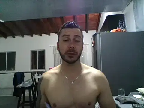 Snapshot of deibyzapata chatting on November 28, 12:46 am deibyzapata online show from November 28, 12:46 am
