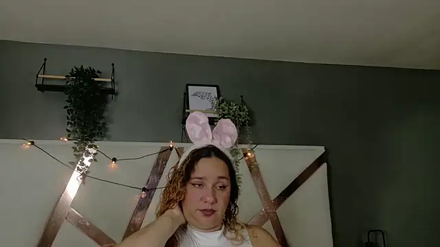 Snapshot of JenaCooper_ chatting on June 23, 2:53 am JenaCooper online show from June 23, 2:53 am