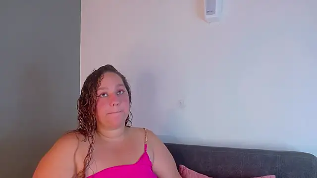 Snapshot of JenaCooper_ chatting on July 21, 9:33 am JenaCooper online show from July 21, 9:33 am