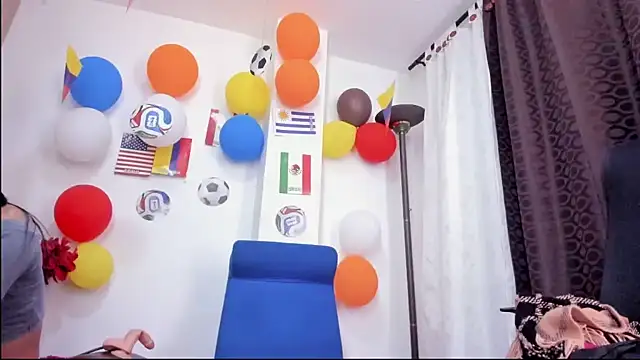 miaroberts69 online show from June 30, 12:11 am