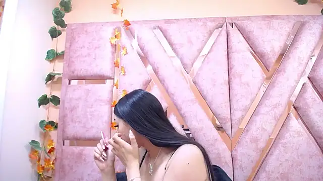 Issabela Mackey  online show from November 16, 4:40 am