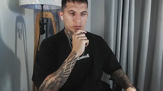 Snapshot of Shane_Clay chatting on September 10, 10:21 pm Shane Clay online show from September 10, 10:21 pm