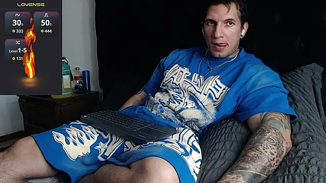 Snapshot of Shane_Clay chatting on February 20, 8:31 pm Shane Clay online show from February 20, 8:31 pm