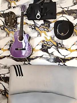 Snapshot of Hiroshi_Shen chatting on January 11, 12:21 pm Hiroshi Shen online show from January 11, 12:21 pm