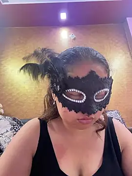 Iampriyaaa15 online show from July 8, 6:40 am