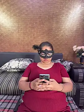Iampriyaaa15 online show from July 13, 7:55 am