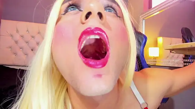 MiaMalkoba online show from December 4, 1:09 pm