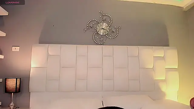 Snapshot of lucy_darkangel chatting on July 22, 5:32 am lucy darkangel online show from July 22, 5:32 am