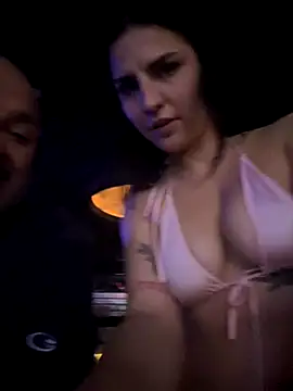 Snapshot of addictedtoari chatting on December 2, 6:52 am addictedtoari online show from December 2, 6:52 am