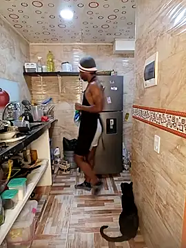 Snapshot of queemking chatting on September 11, 1:06 am queemking online show from September 11, 1:06 am