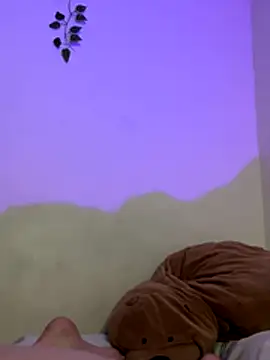 Snapshot of ReenKitty chatting on December 14, 6:19 am ReenKitty online show from December 14, 6:19 am