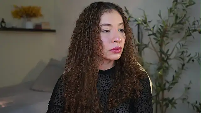 Snapshot of isabella-garcia- chatting on May 27, 1:13 am isabella-garcia- online show from May 27, 1:13 am
