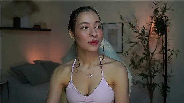 Snapshot of isabella-garcia- chatting on July 4, 1:45 am isabella-garcia- online show from July 4, 1:45 am