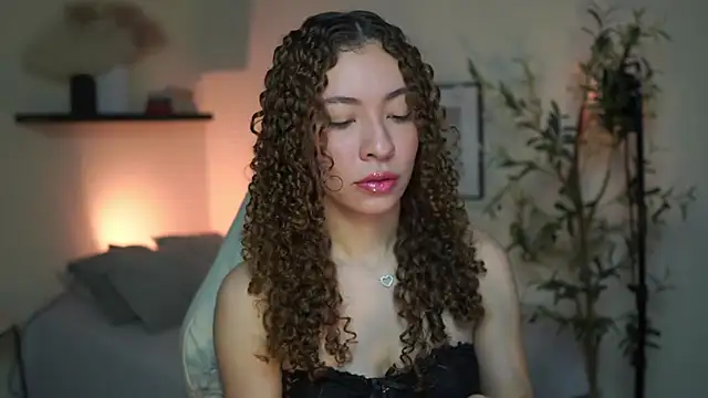 Snapshot of isabella-garcia- chatting on July 5, 12:12 pm isabella-garcia- online show from July 5, 12:12 pm