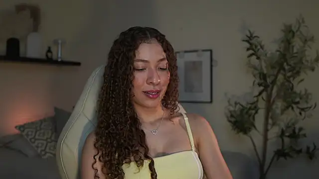 Snapshot of isabella-garcia- chatting on July 25, 9:12 pm isabella-garcia- online show from July 25, 9:12 pm