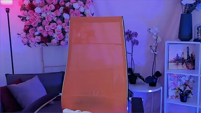 AuroraWrenfield online show from February 23, 1:25 am