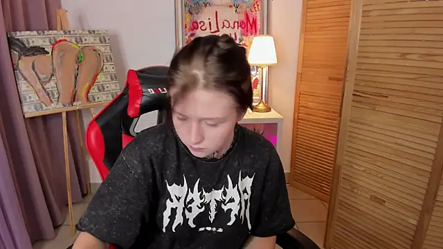 ayakskalermonss online show from October 14, 8:15 am