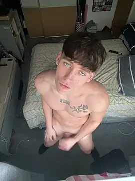 naughtyboy0124 online show from February 15, 4:47 pm