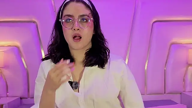 LiLLiAnderson online show from February 22, 12:47 pm