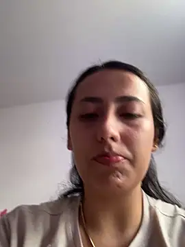 my aleja  online show from March 15, 9:10 pm