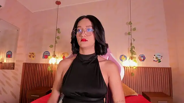 Snapshot of daphne_courtis chatting on July 3, 3:13 am daphne courtis online show from July 3, 3:13 am