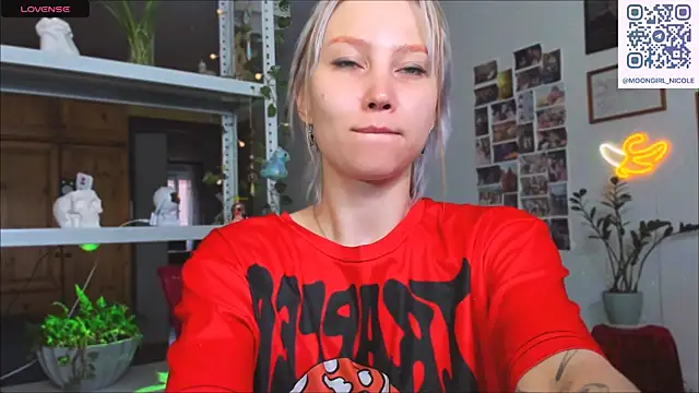 Snapshot of Nicole_matt chatting on July 23, 2:31 am Nicole matt online show from July 23, 2:31 am
