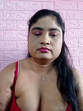 Snapshot of hornyriyanka chatting on December 16, 2:05 am hornyriyanka online show from December 16, 2:05 am