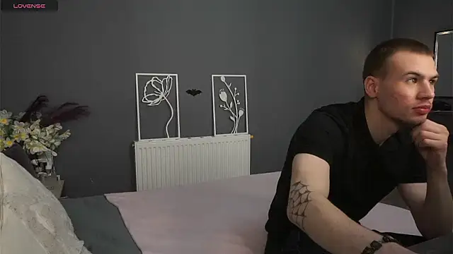 Garden of Eden  online show from February 23, 4:10 am