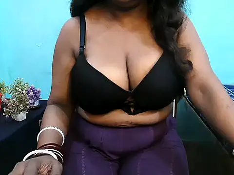 Snapshot of PREETI_BABY chatting on September 13, 6:02 am PREETI BABY online show from September 13, 6:02 am