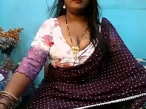 Snapshot of PREETI_BABY chatting on October 13, 4:34 am PREETI BABY online show from October 13, 4:34 am