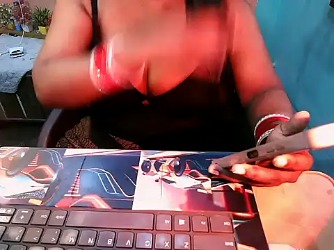 Snapshot of PREETI_BABY chatting on July 23, 4:49 pm PREETI BABY online show from July 23, 4:49 pm